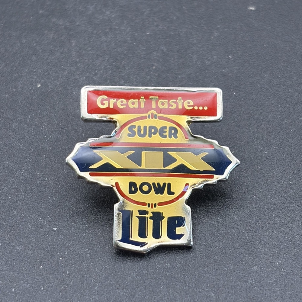 Super Bowl XIX NFL Football‎ Miller Lite Great Taste Lapel Hat Pin